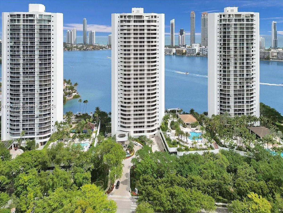 3000 Island Blvd #2802, Aventura FL 33160