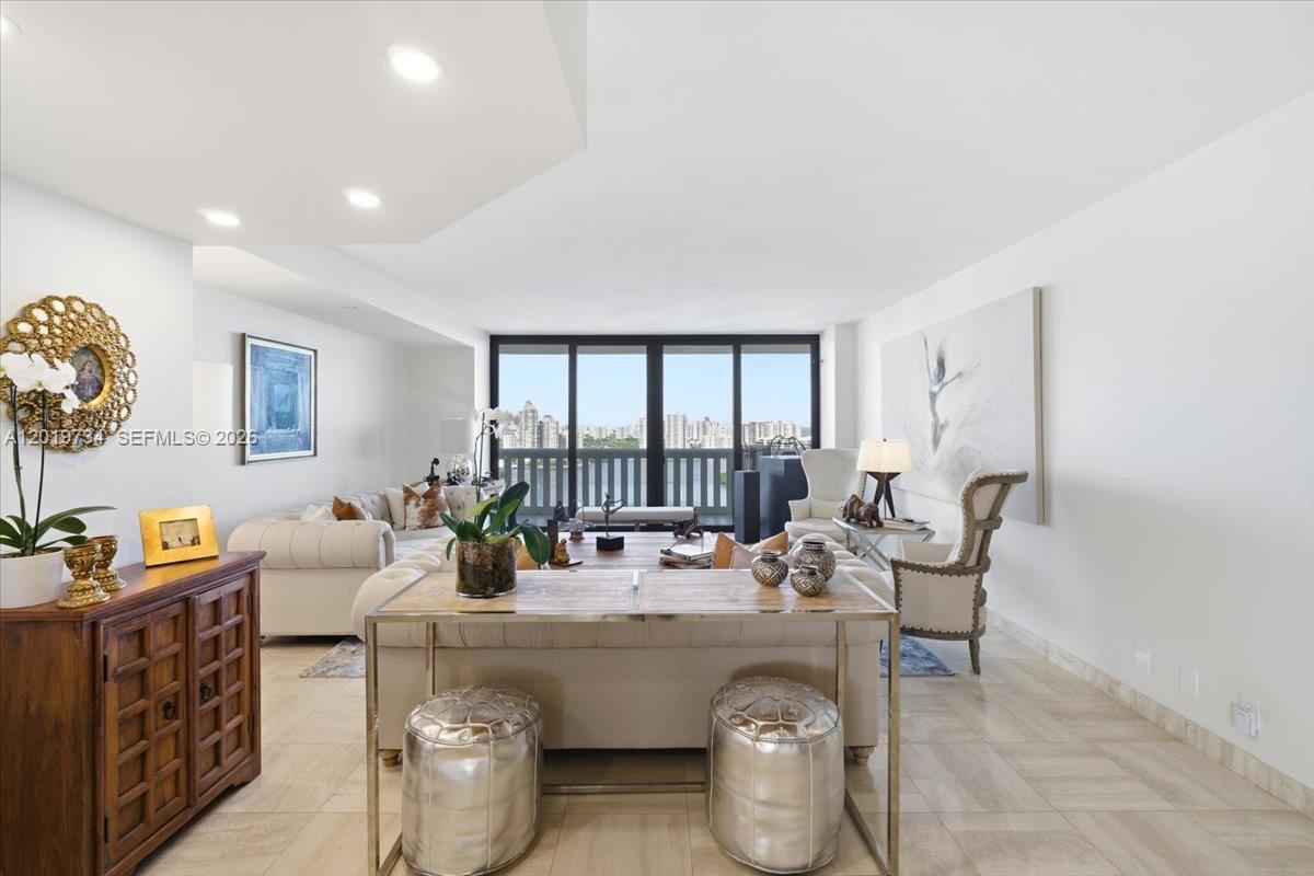 3000 Island Blvd #2802, Aventura FL 33160