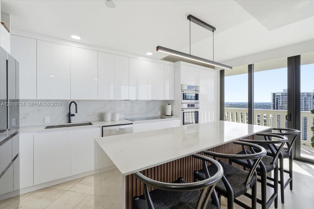 3000 Island Blvd #2802, Aventura FL 33160