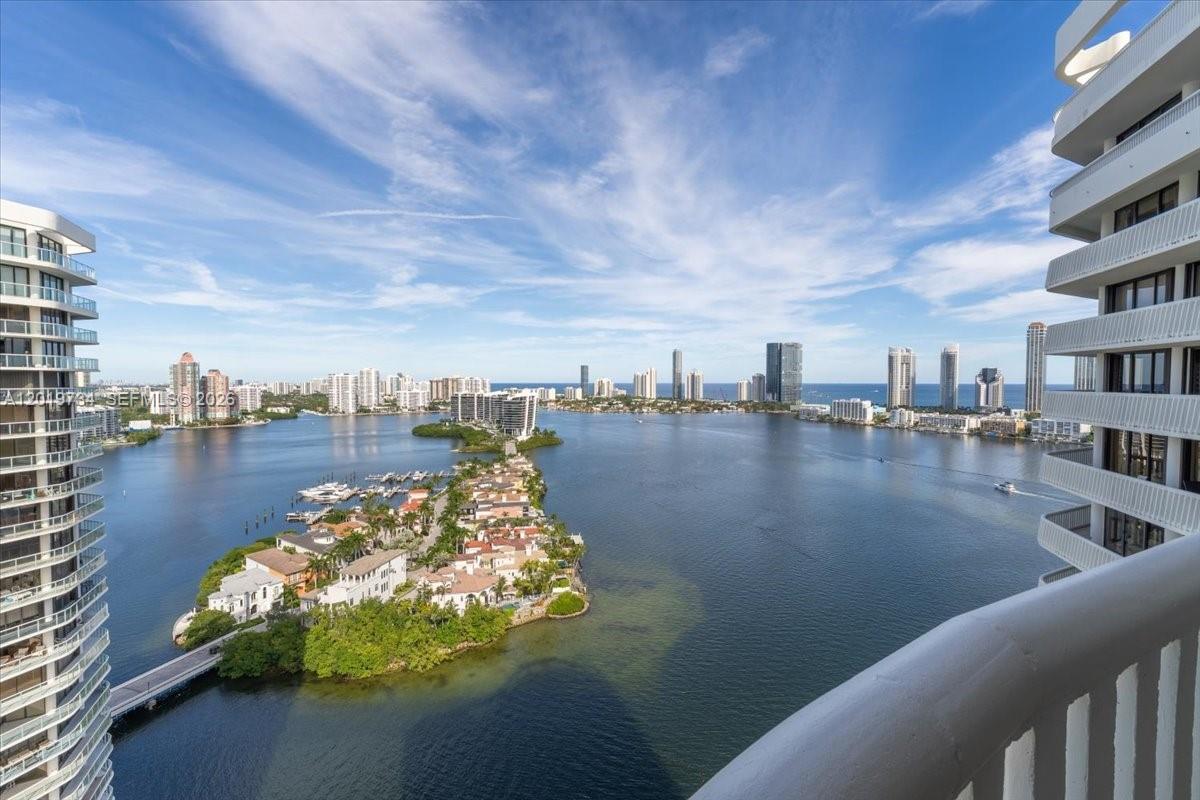 3000 Island Blvd #2802, Aventura FL 33160