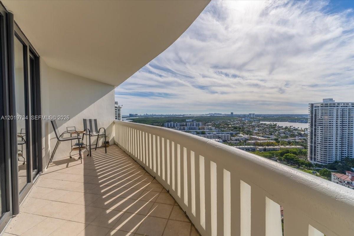 3000 Island Blvd #2802, Aventura FL 33160