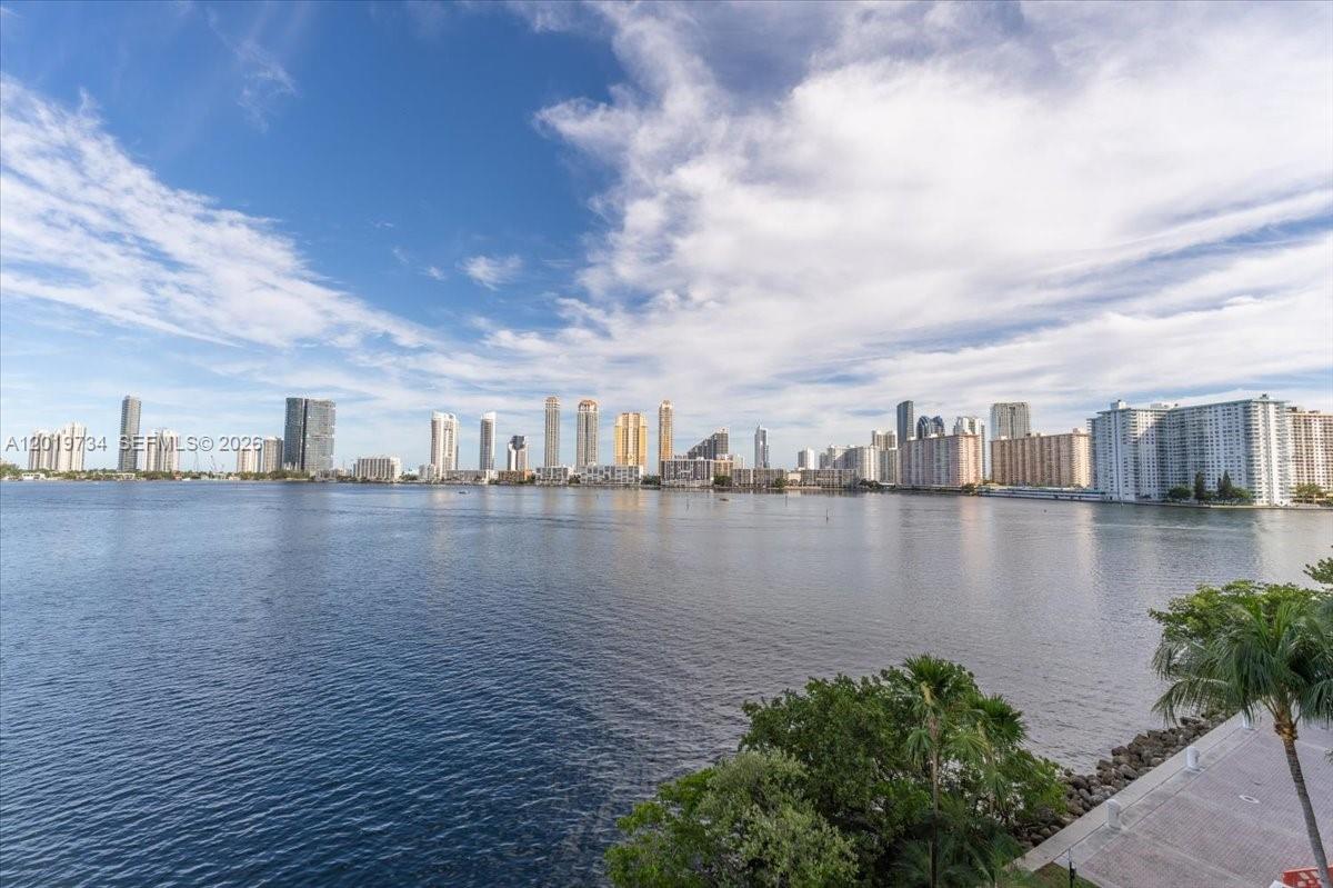 3000 Island Blvd #2802, Aventura FL 33160