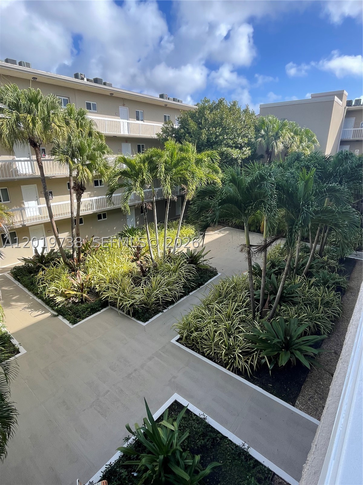 7815 N Camino Real #I-216, Miami FL 33143
