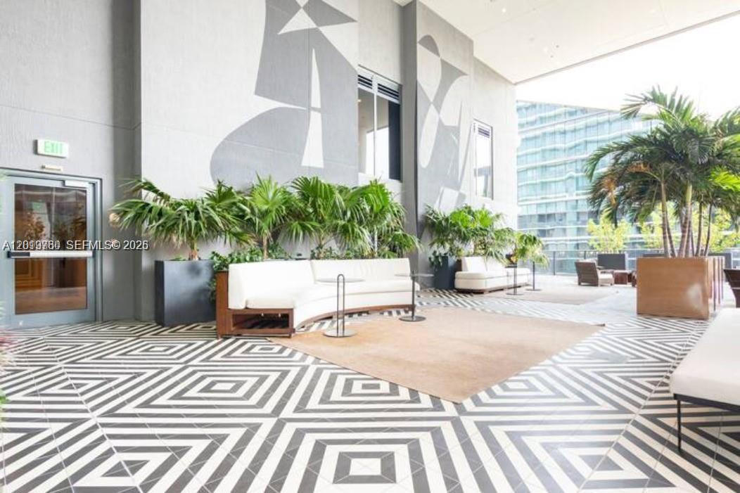 801 S Miami Ave #1703, Miami FL 33130
