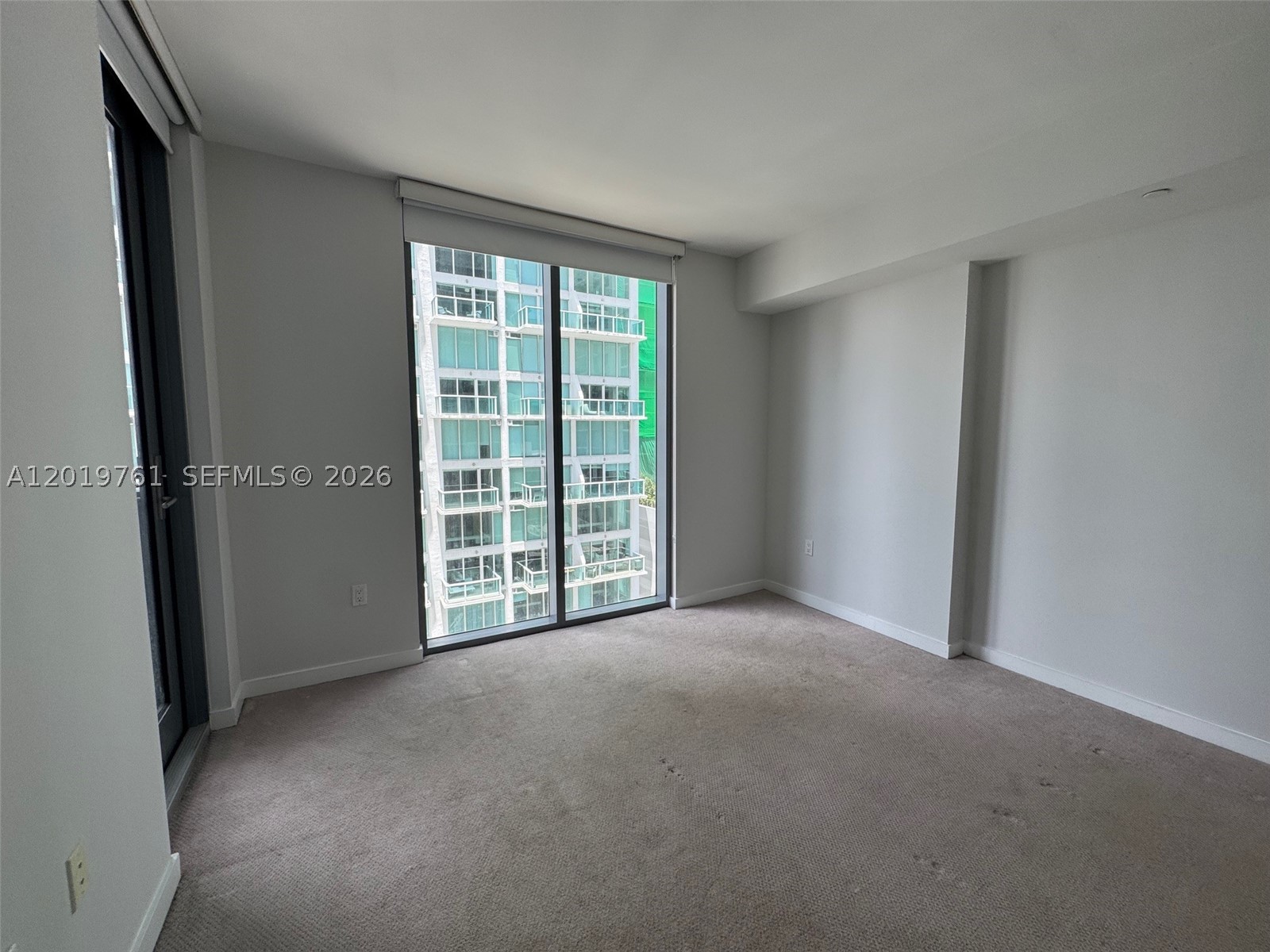 31 SE 6th St #2004, Miami FL 33131