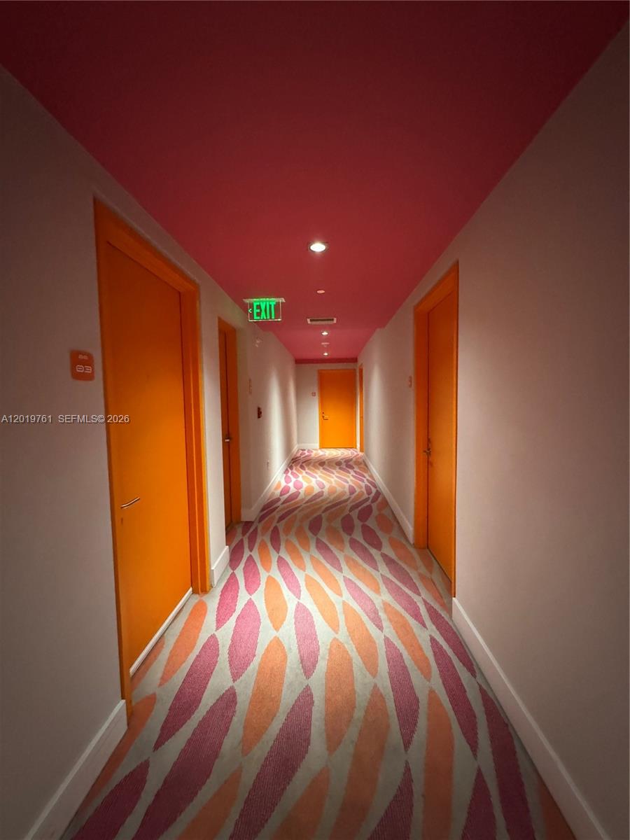 31 SE 6th St #2004, Miami FL 33131