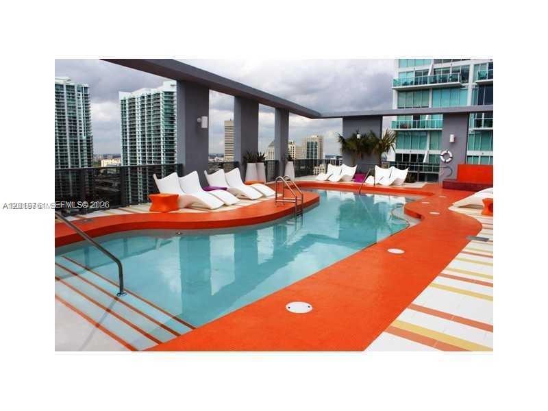 31 SE 6th St #2004, Miami FL 33131