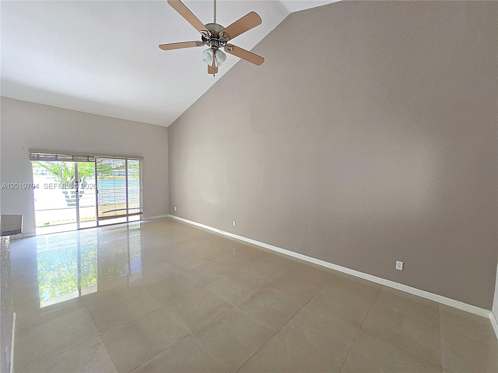 3457 NW 44th St #205, Oakland Park FL 33309