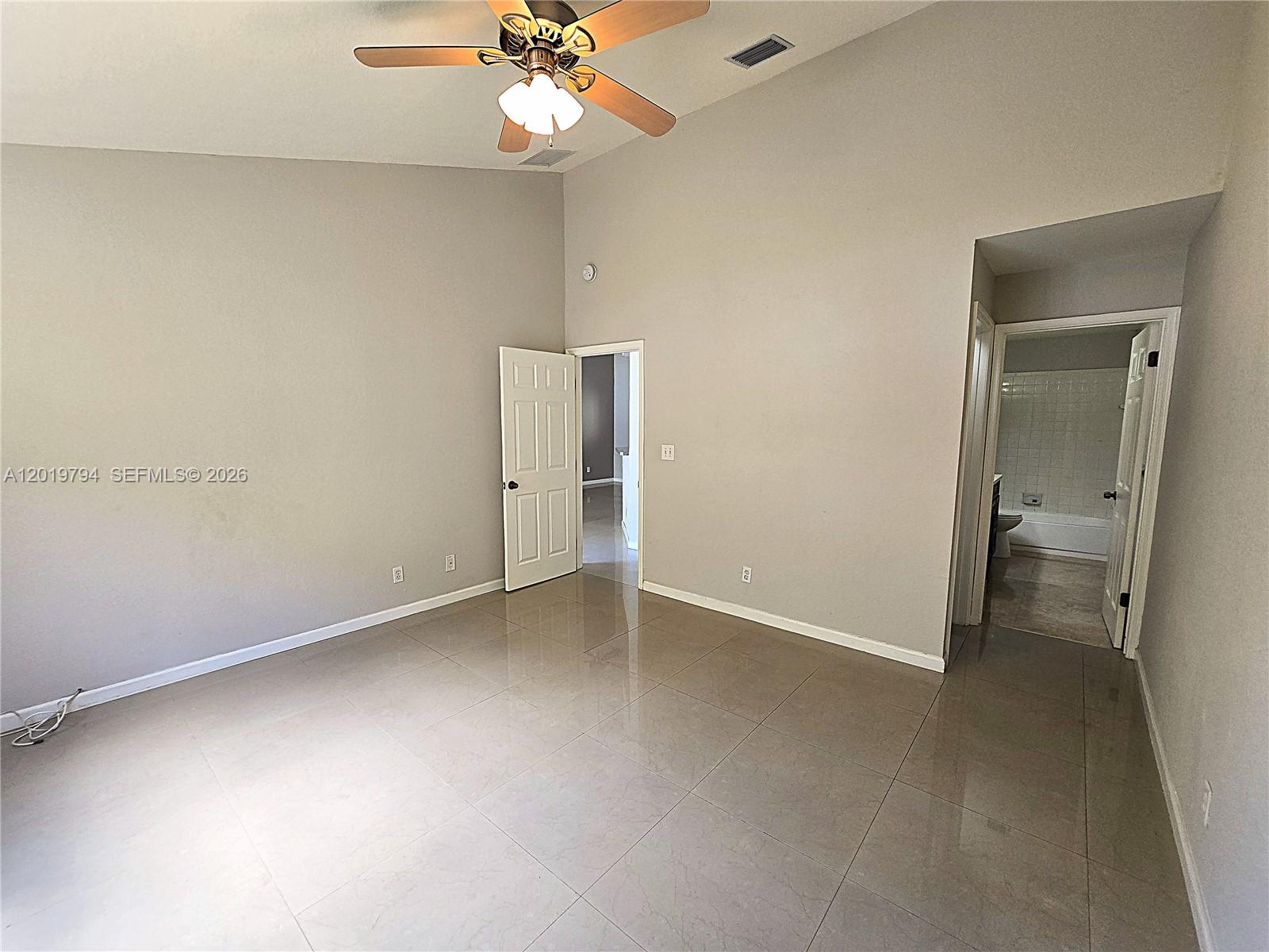3457 NW 44th St #205, Oakland Park FL 33309
