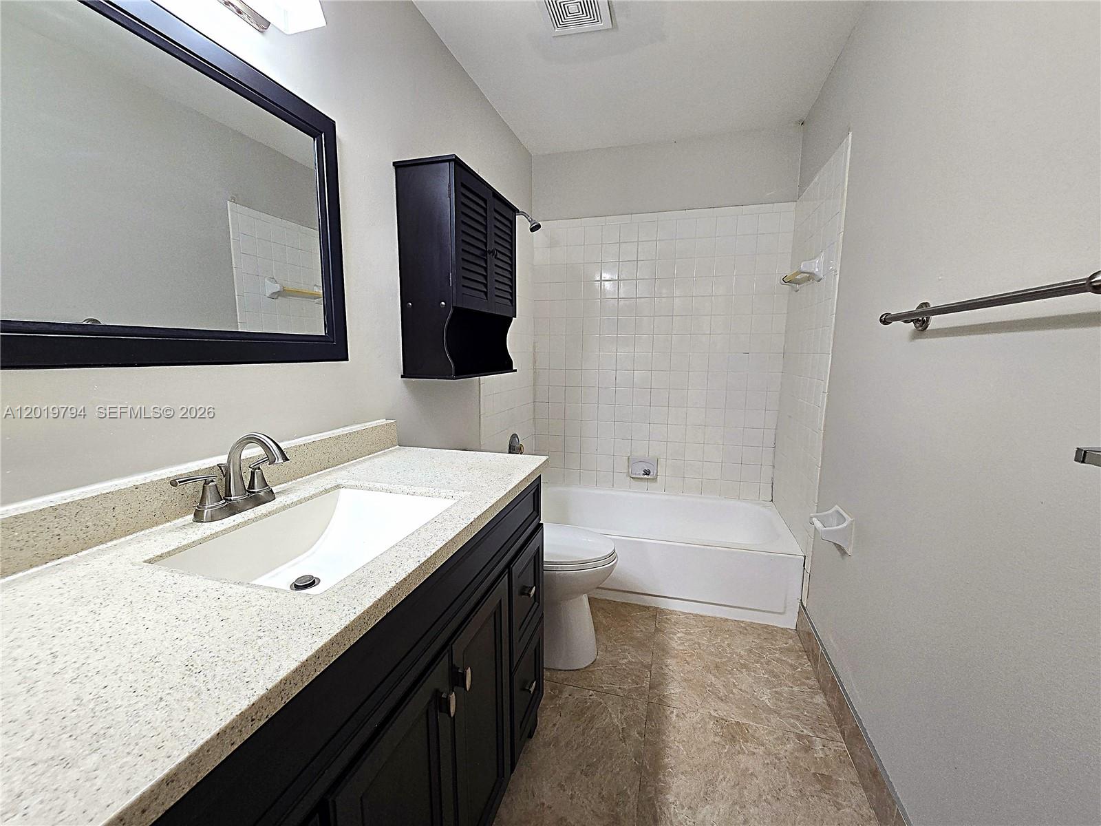 3457 NW 44th St #205, Oakland Park FL 33309