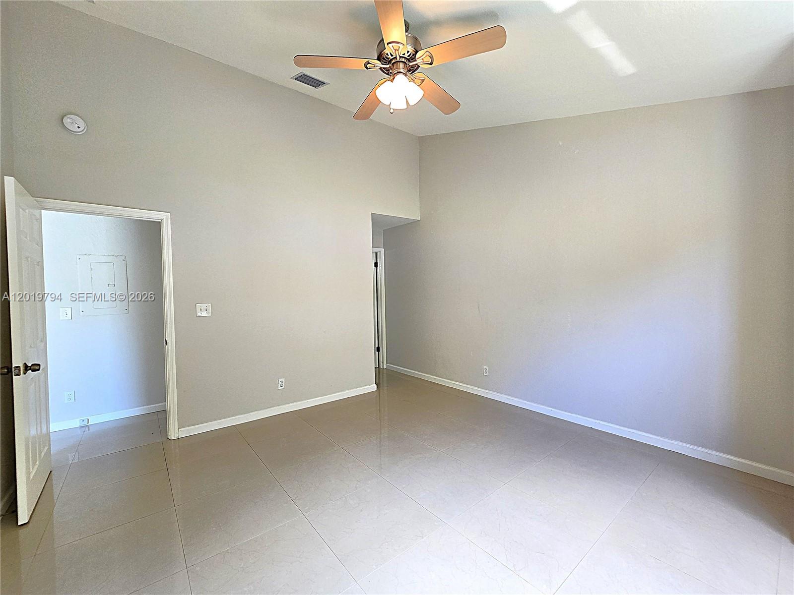 3457 NW 44th St #205, Oakland Park FL 33309