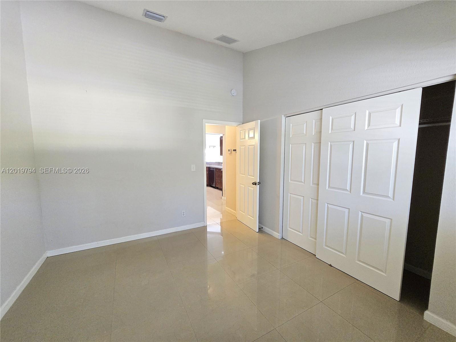 3457 NW 44th St #205, Oakland Park FL 33309