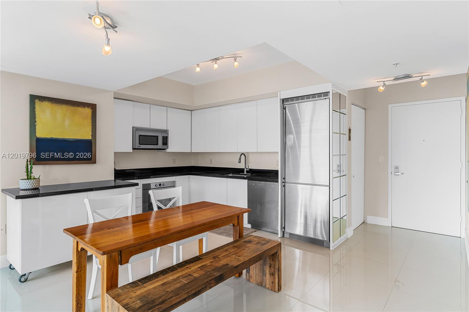 92 SW 3rd St #2104, Miami FL 33130