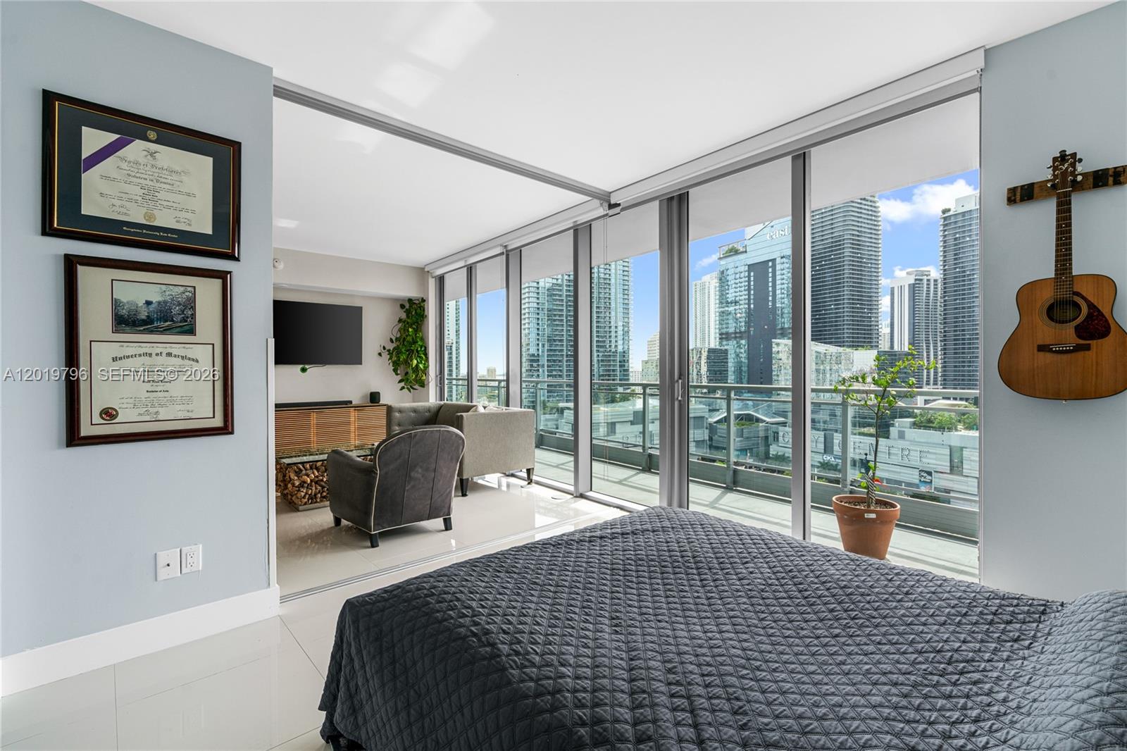 92 SW 3rd St #2104, Miami FL 33130
