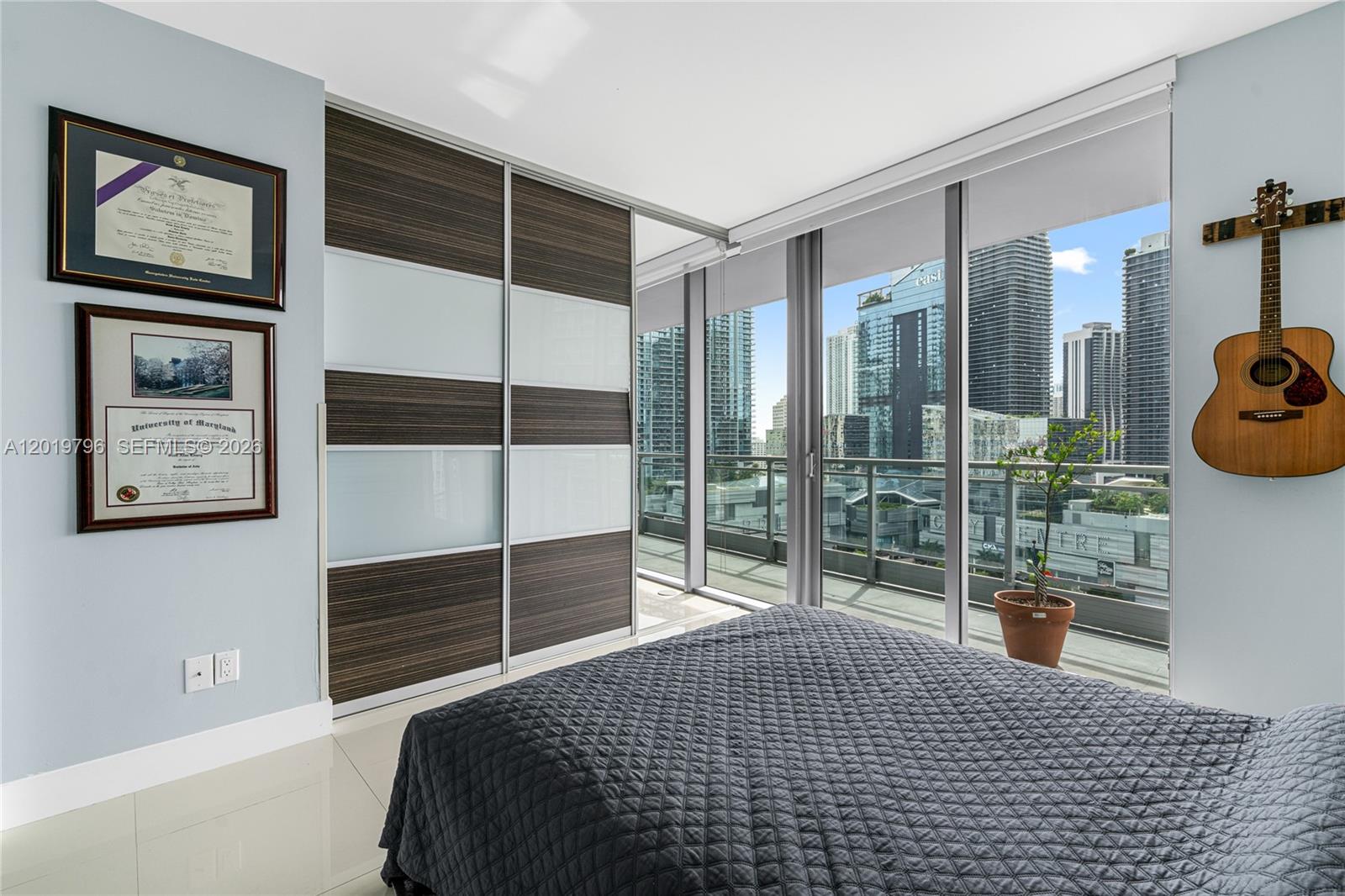 92 SW 3rd St #2104, Miami FL 33130