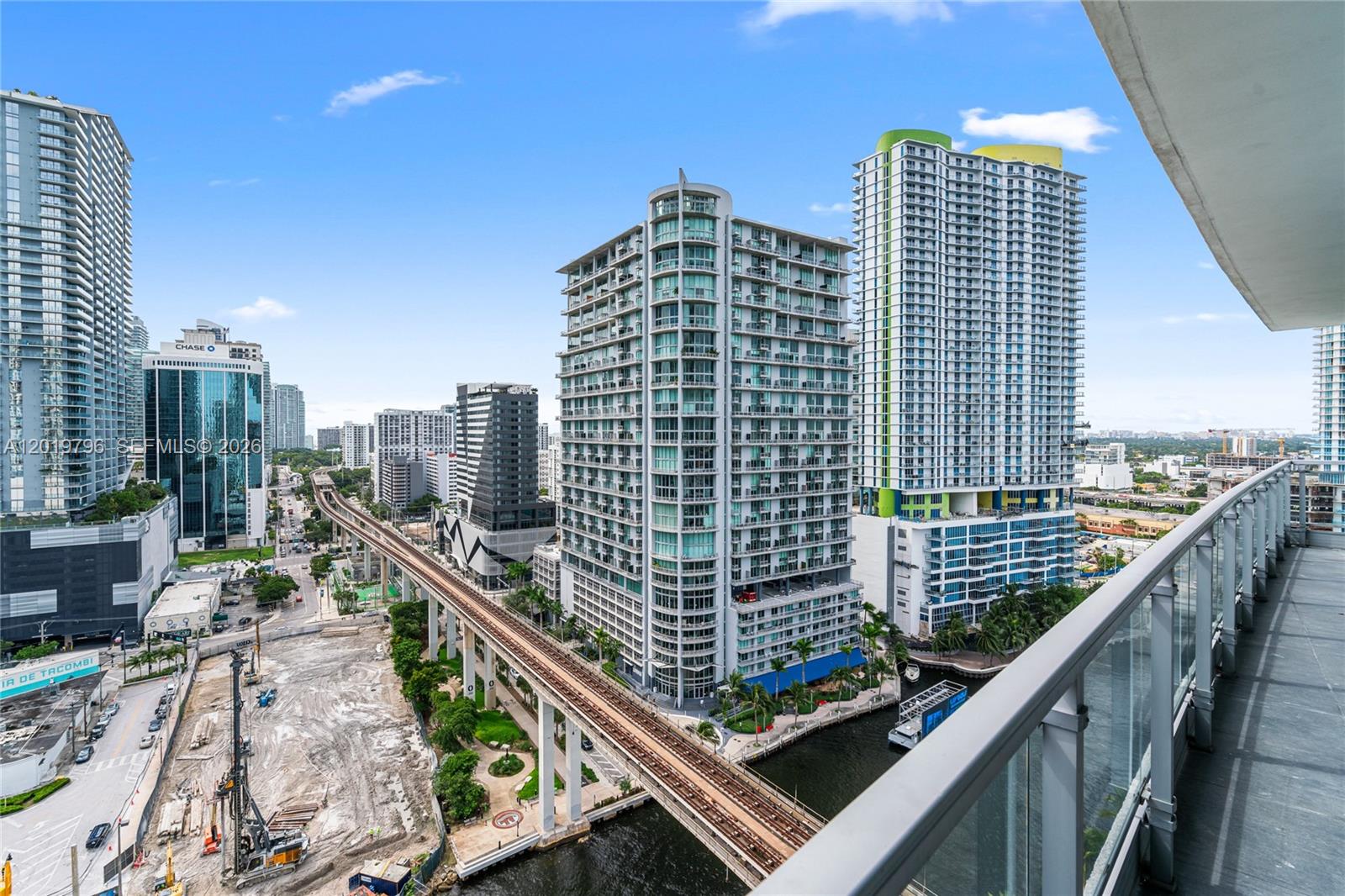 92 SW 3rd St #2104, Miami FL 33130