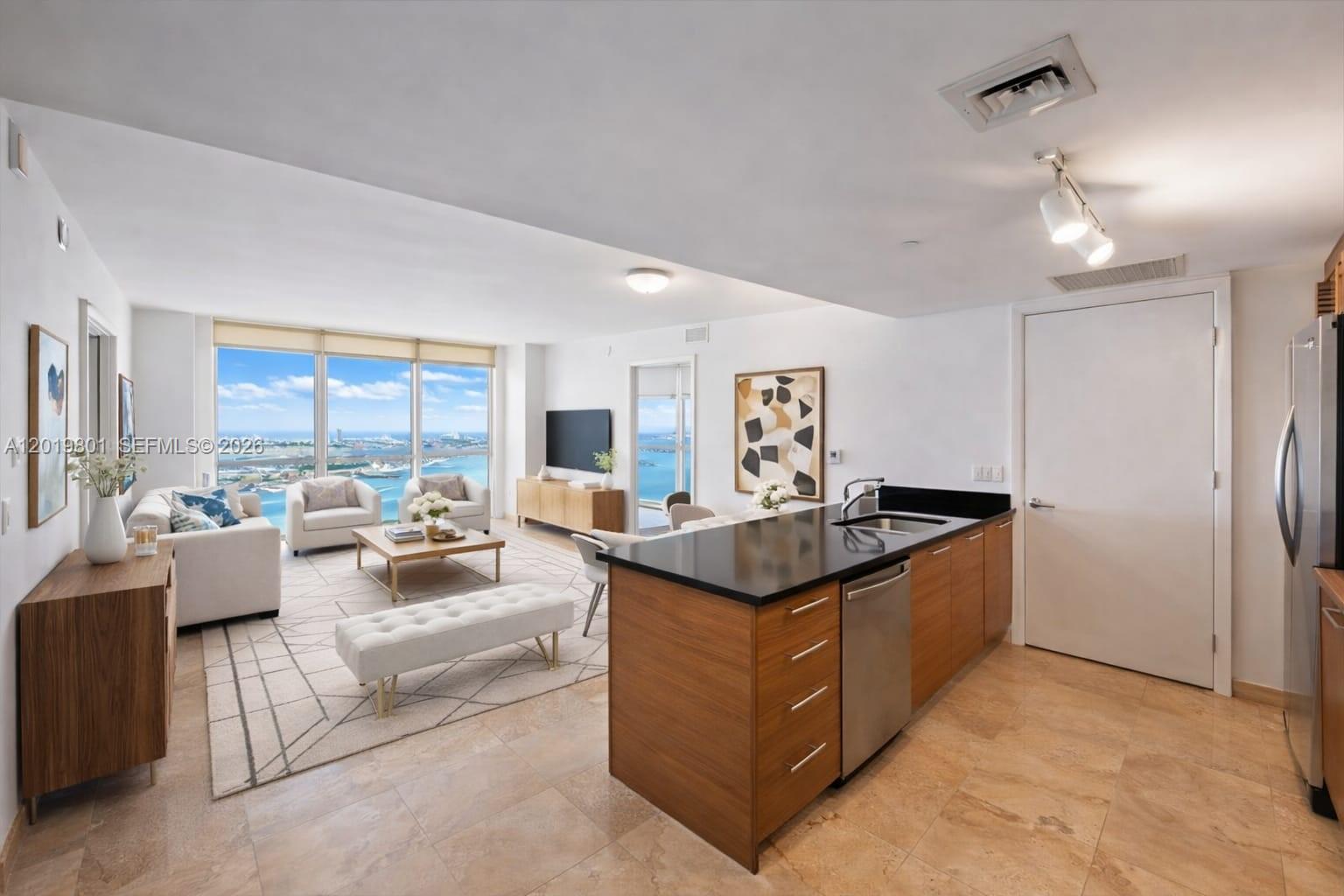 50 Biscayne Blvd #4106, Miami FL 33132