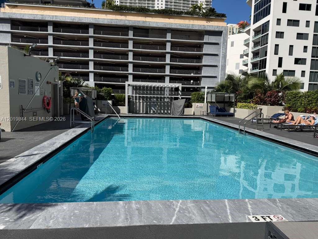 185 SE 14th Ter #1105, Miami FL 33131