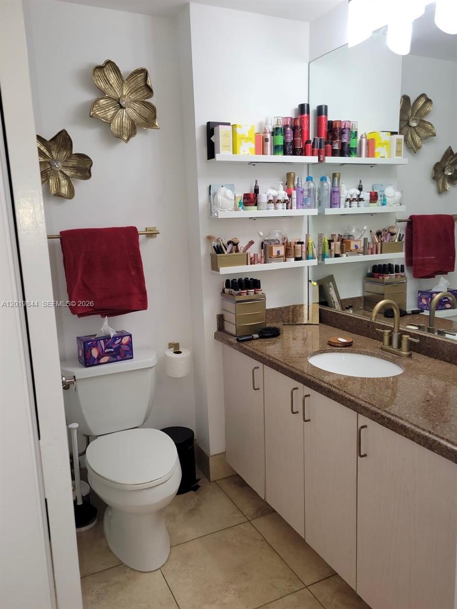 185 SE 14th Ter #1105, Miami FL 33131