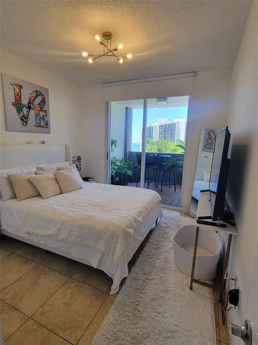 185 SE 14th Ter #1105, Miami FL 33131