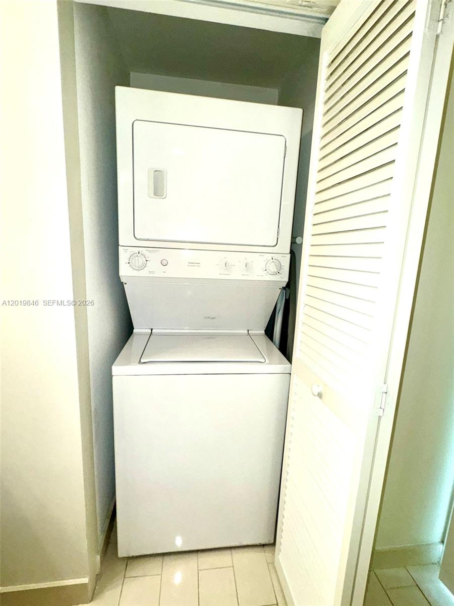 79 SW 12th St #3509-S, Miami FL 33130