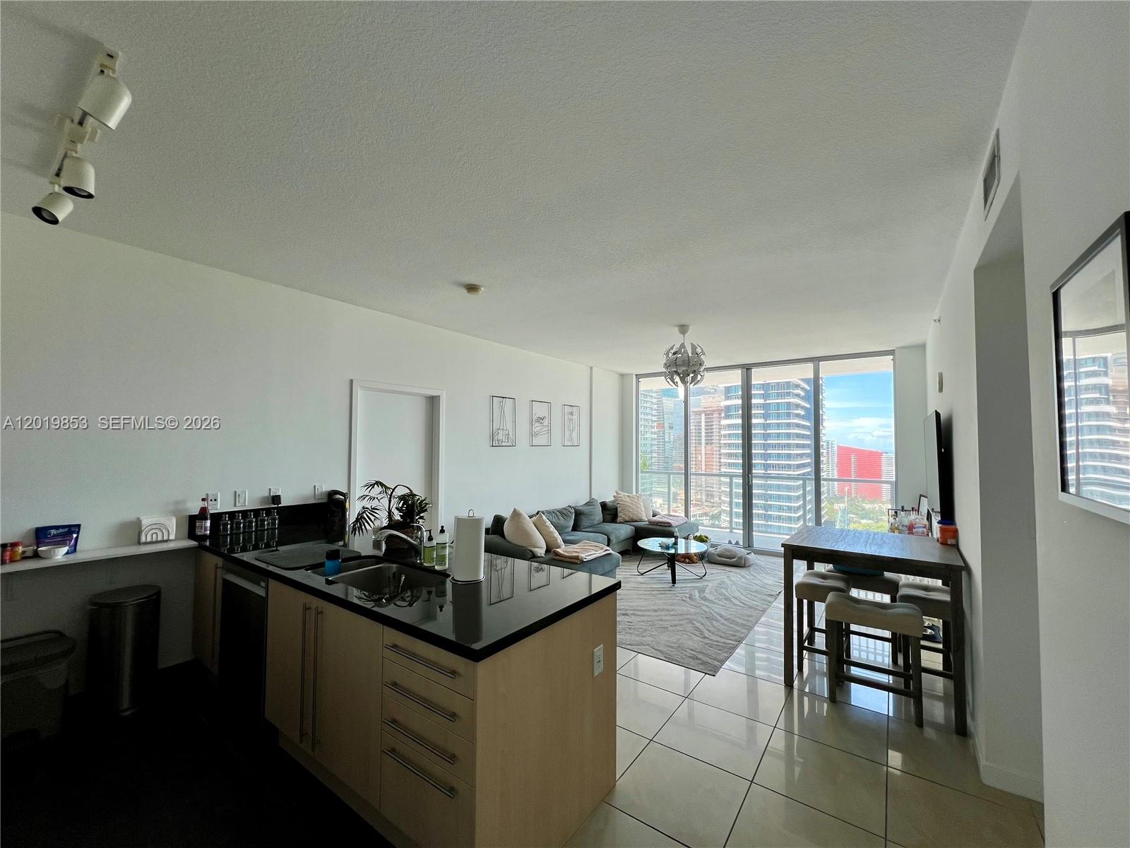 79 SW 12th St #2903-S, Miami FL 33130