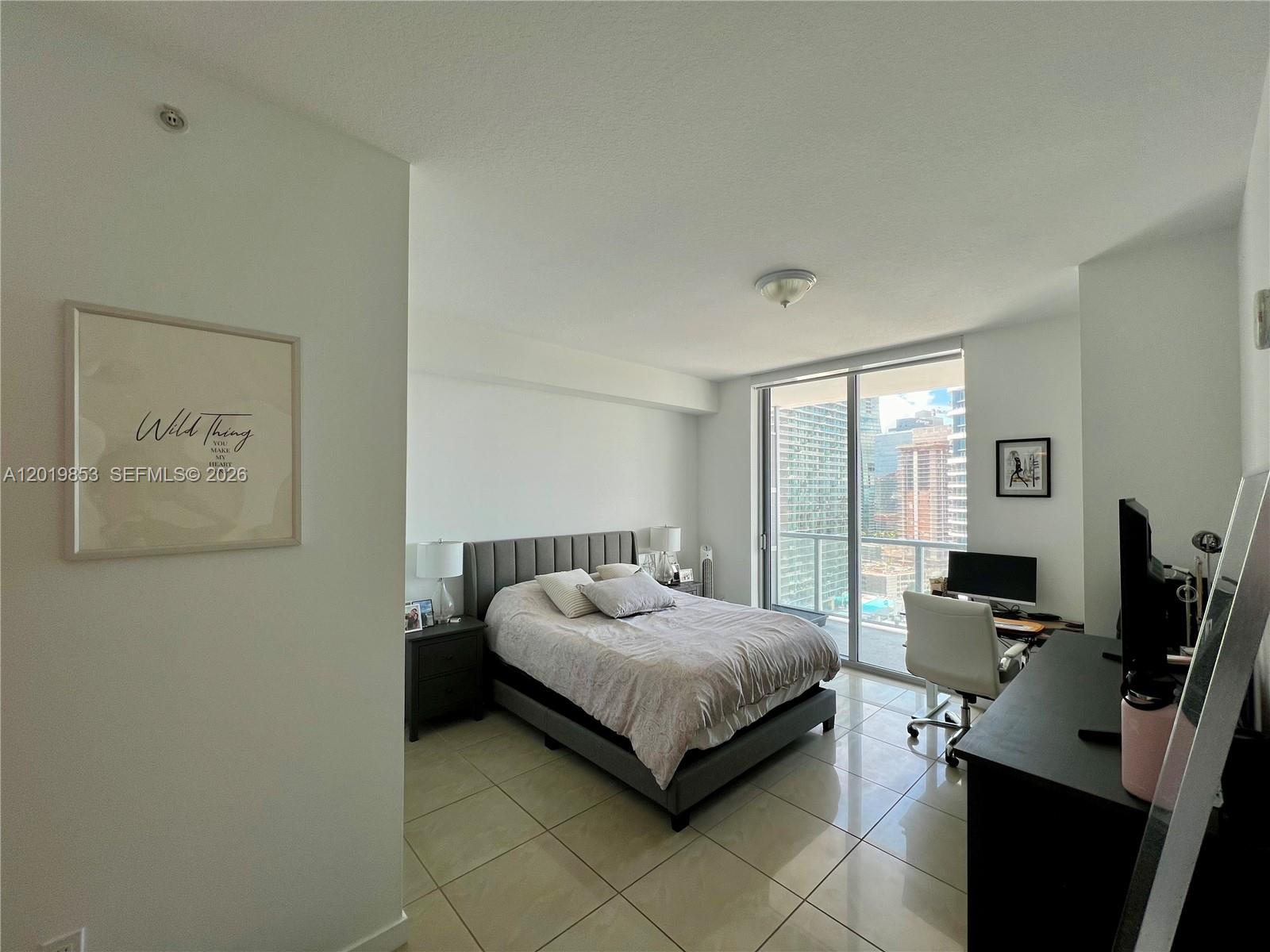 79 SW 12th St #2903-S, Miami FL 33130