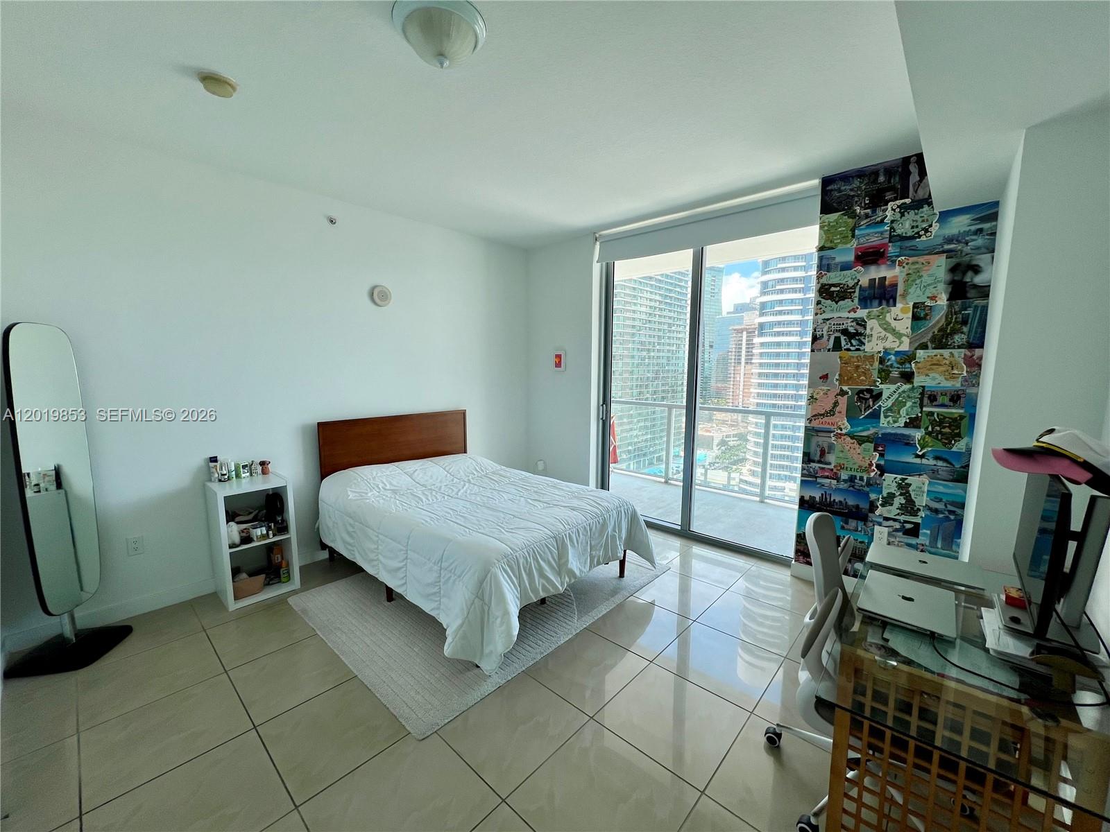 79 SW 12th St #2903-S, Miami FL 33130