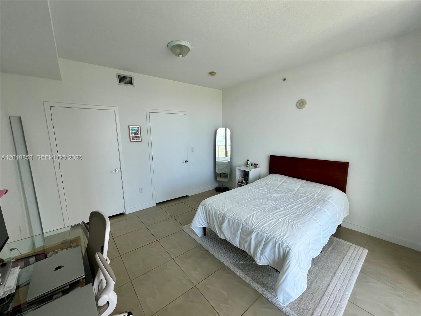 79 SW 12th St #2903-S, Miami FL 33130