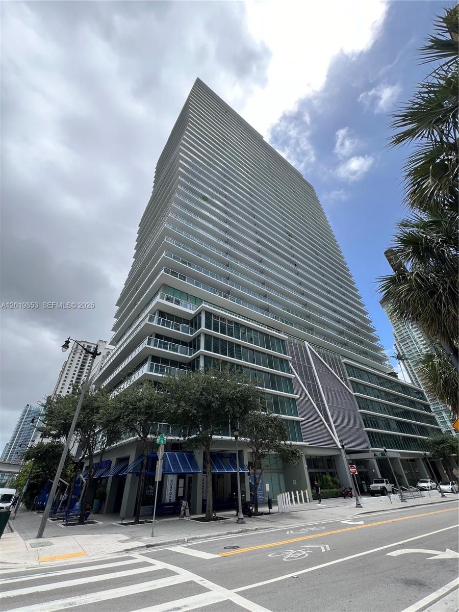 79 SW 12th St #2903-S, Miami FL 33130