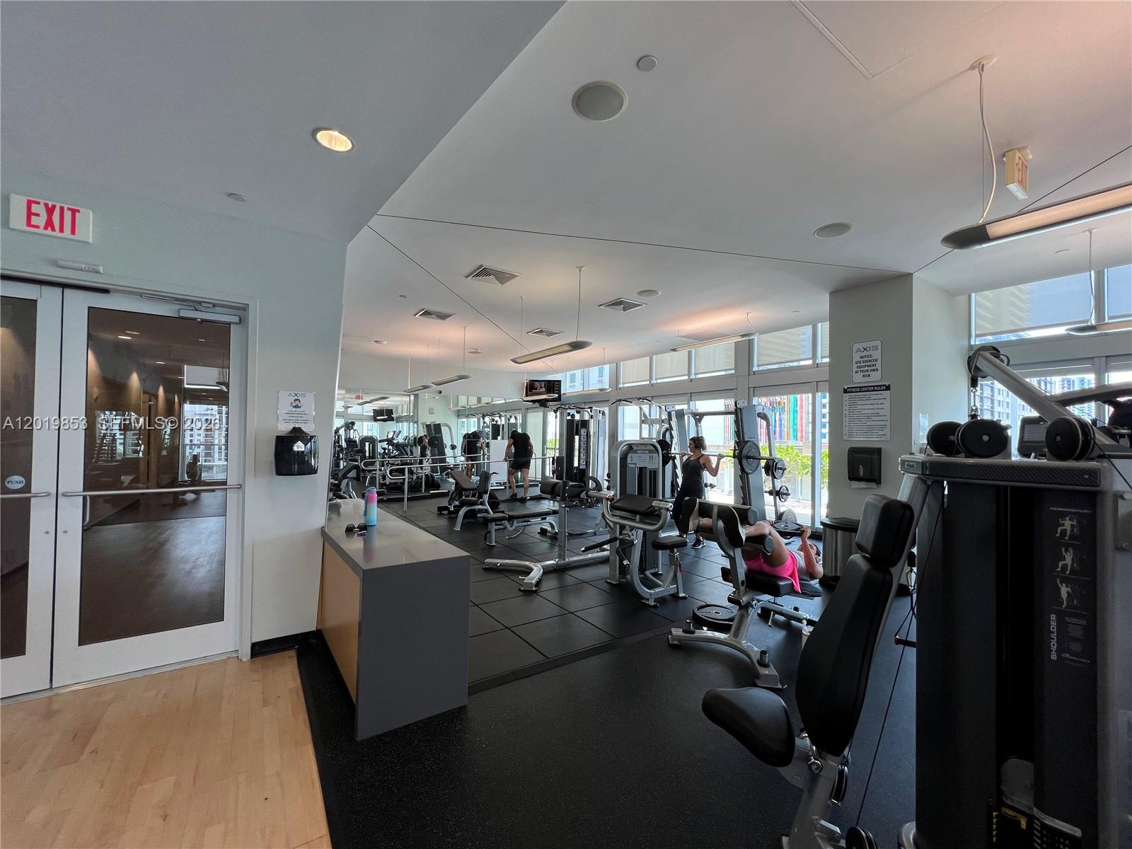 79 SW 12th St #2903-S, Miami FL 33130