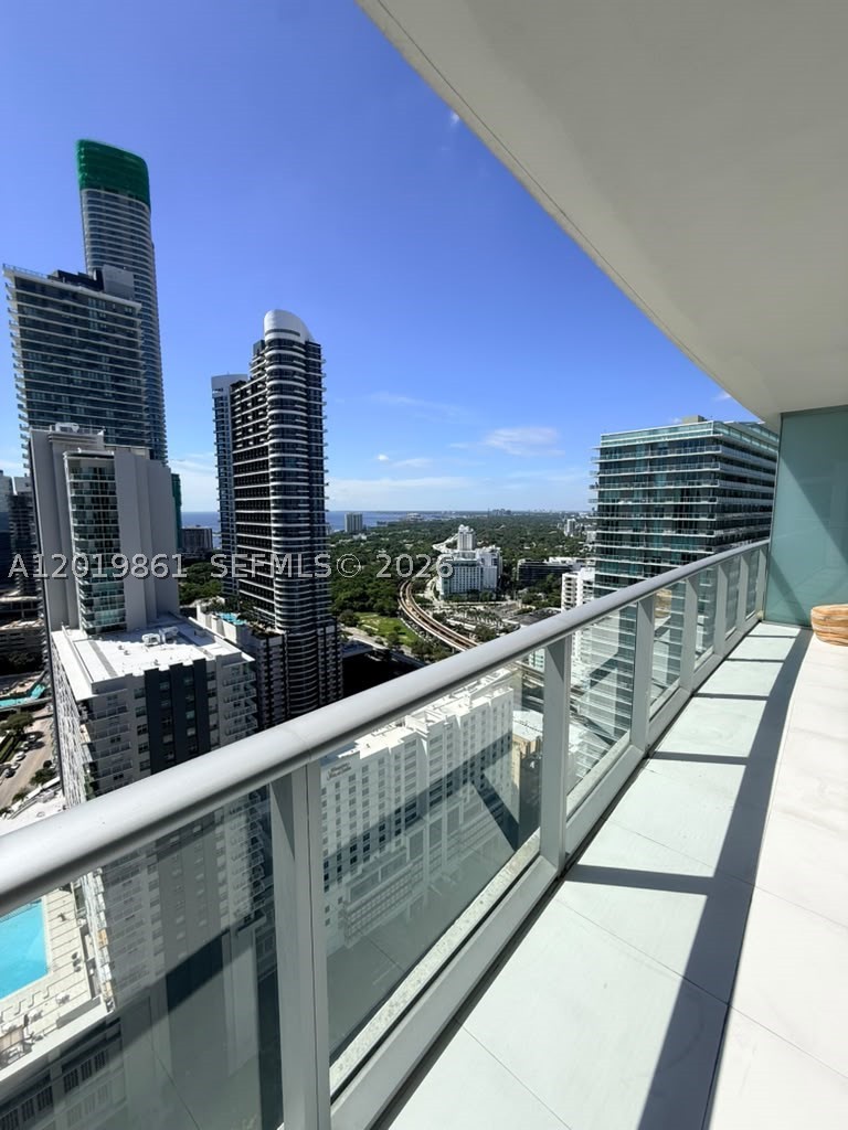 1100 S MIAMI AV #3302, Miami FL 33130