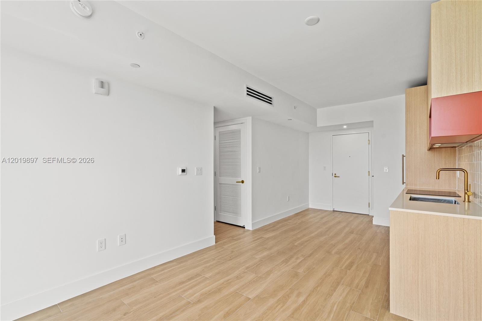90 NE 32nd St #627, Miami FL 33137
