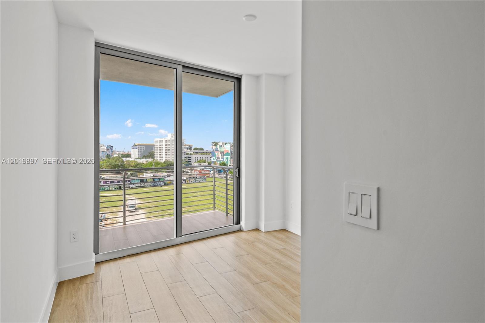 90 NE 32nd St #627, Miami FL 33137