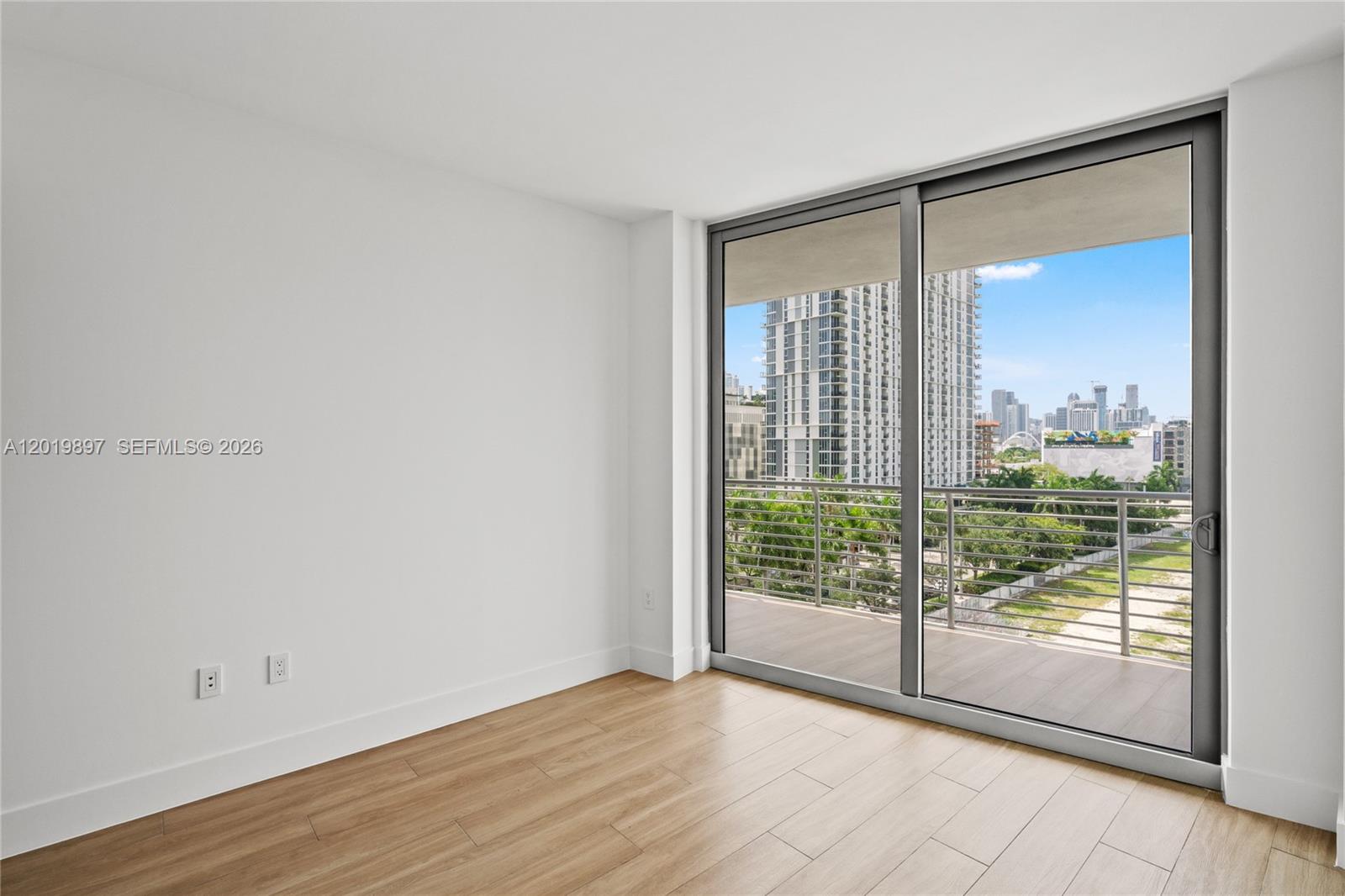 90 NE 32nd St #627, Miami FL 33137
