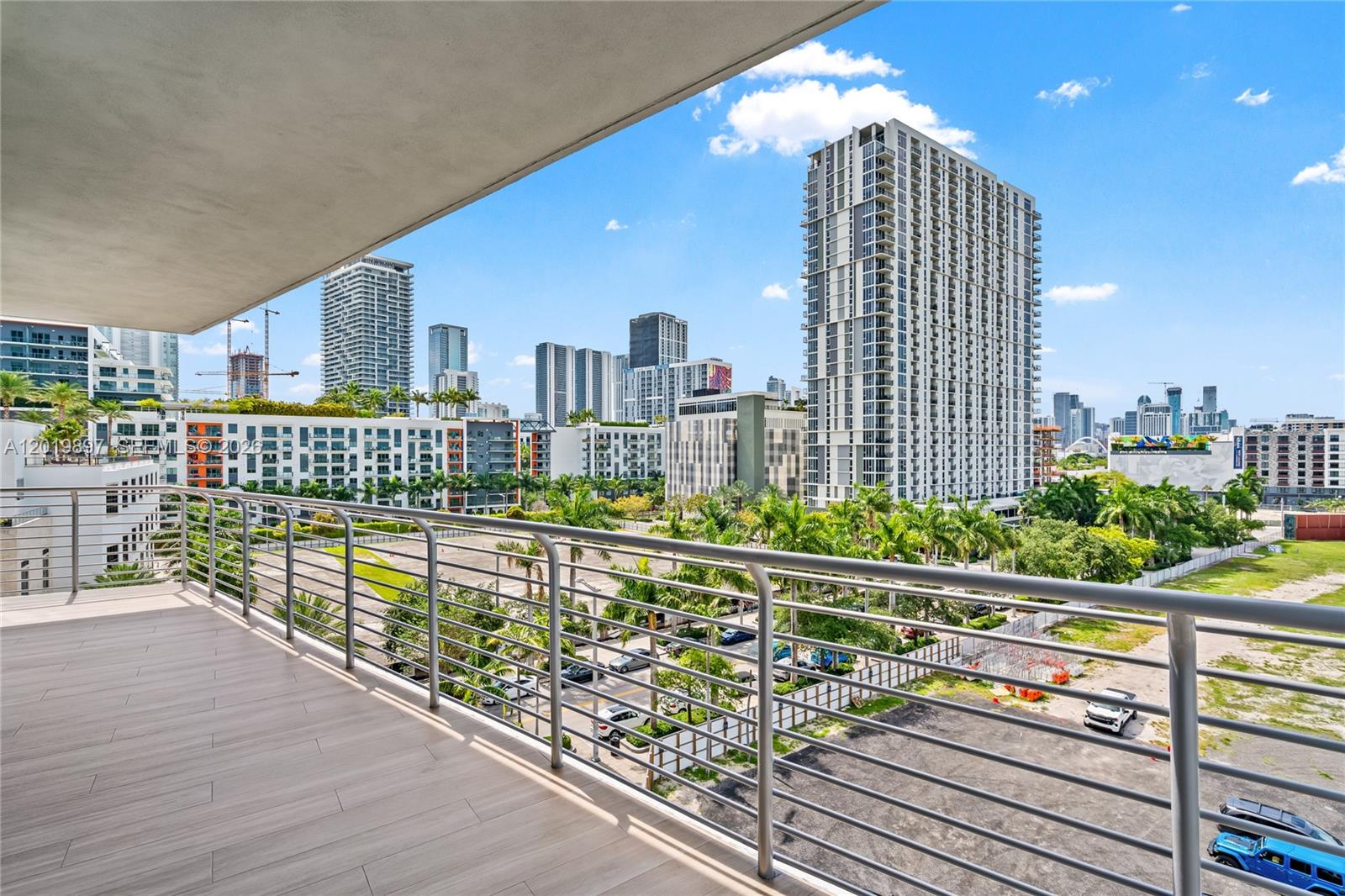 90 NE 32nd St #627, Miami FL 33137