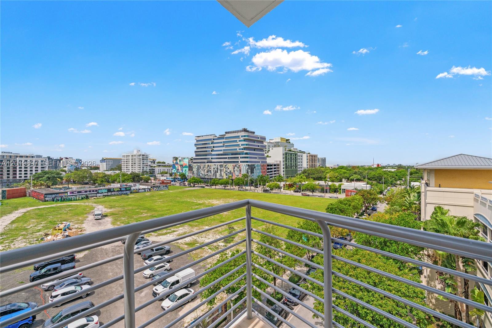 90 NE 32nd St #627, Miami FL 33137