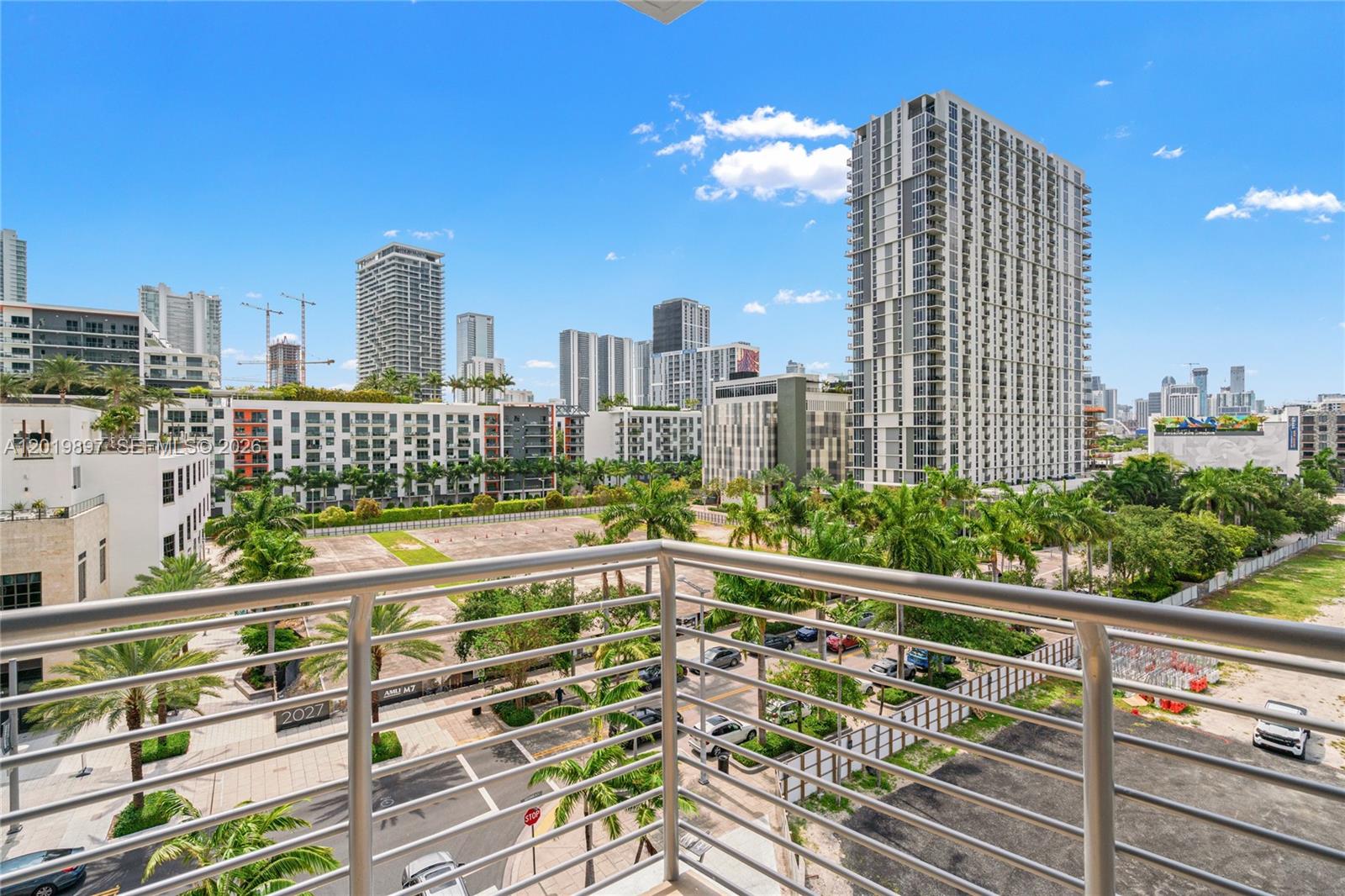 90 NE 32nd St #627, Miami FL 33137