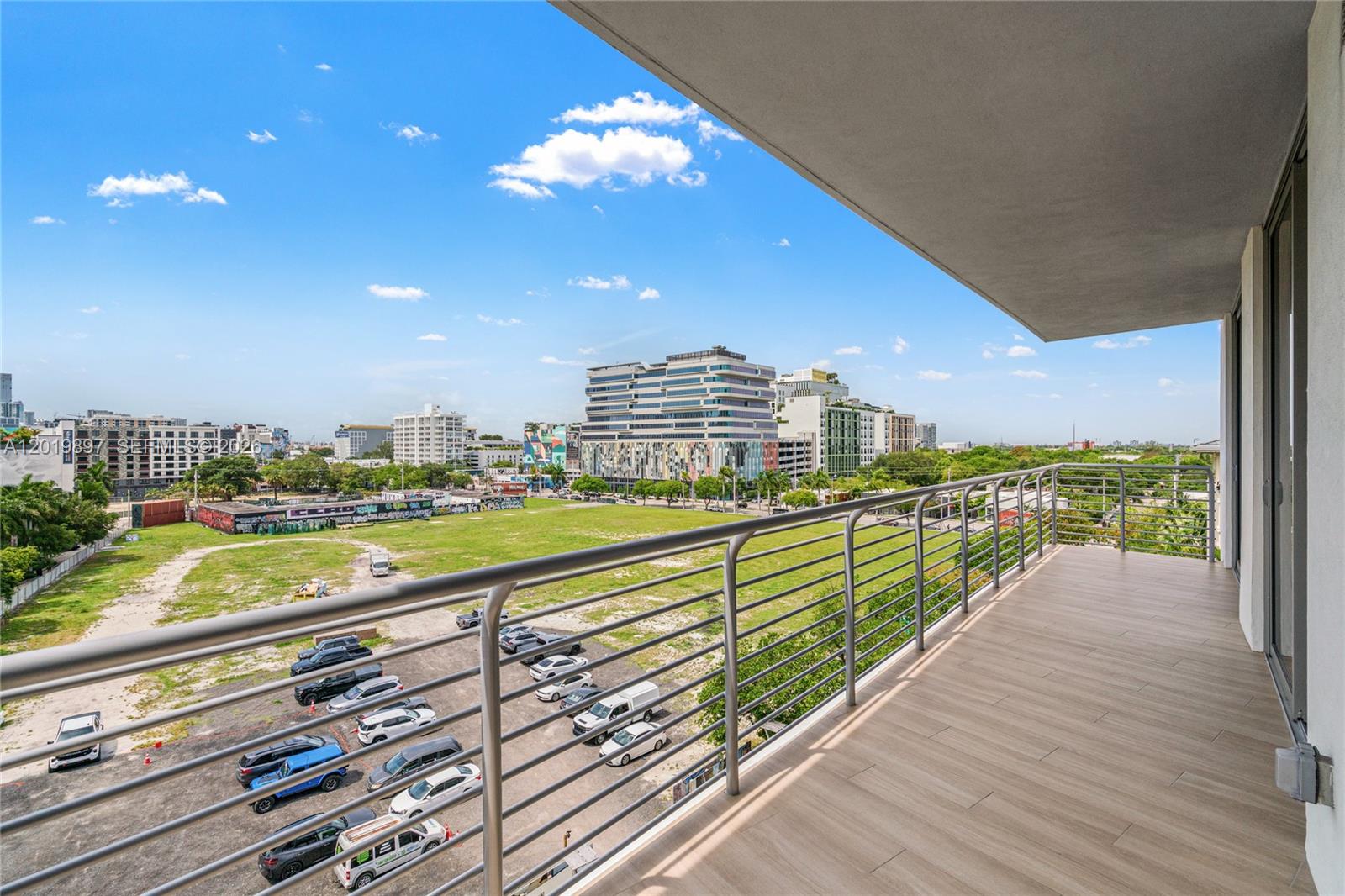 90 NE 32nd St #627, Miami FL 33137