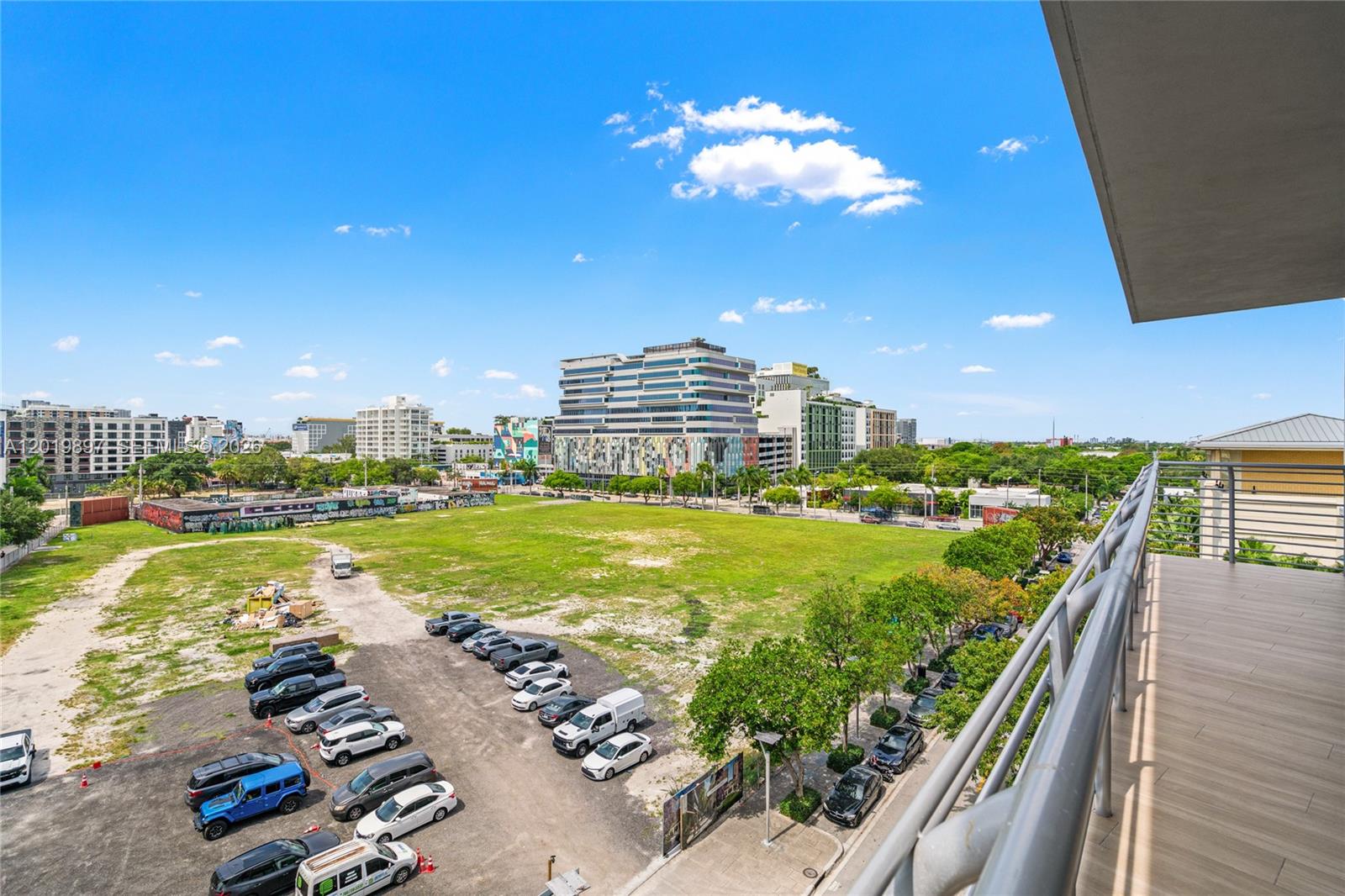 90 NE 32nd St #627, Miami FL 33137