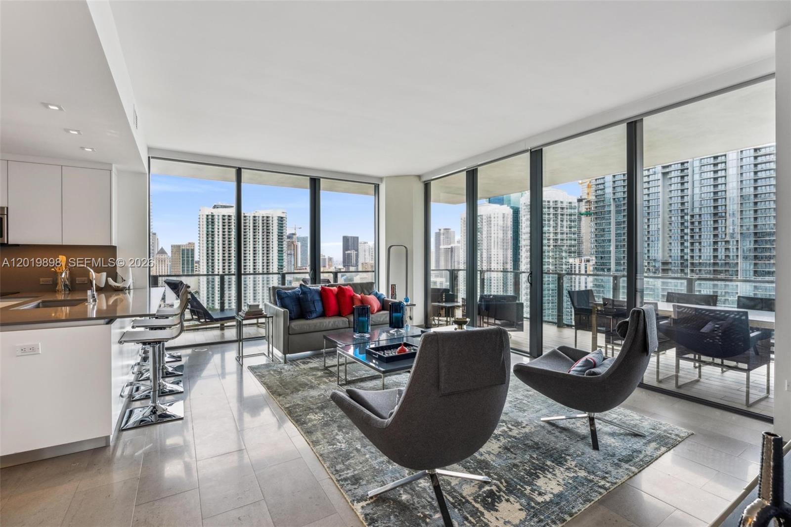 88 SW 7th St #2111, Miami FL 33130