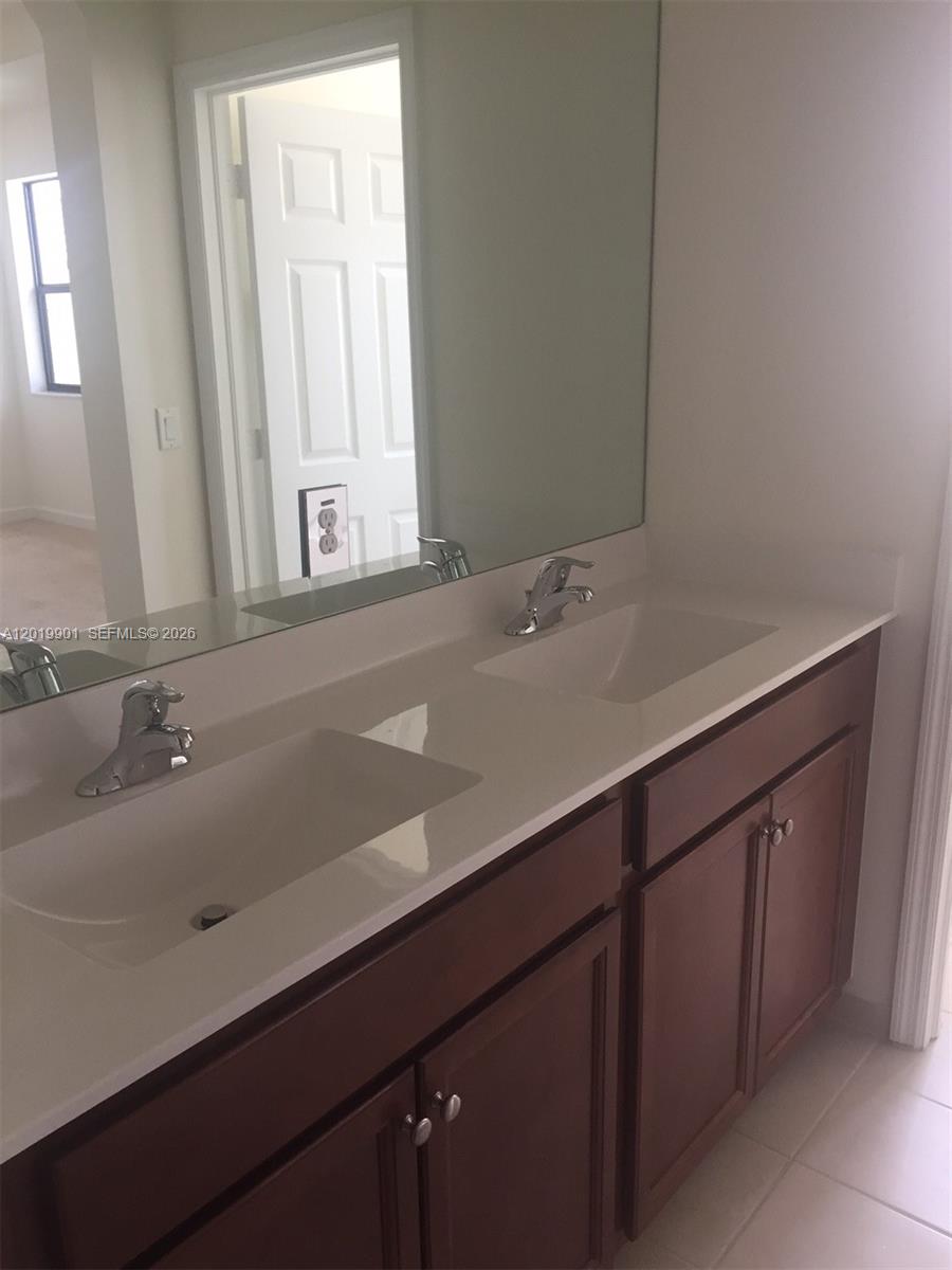 9333 W 34th Ct #9333, Hialeah FL 33018