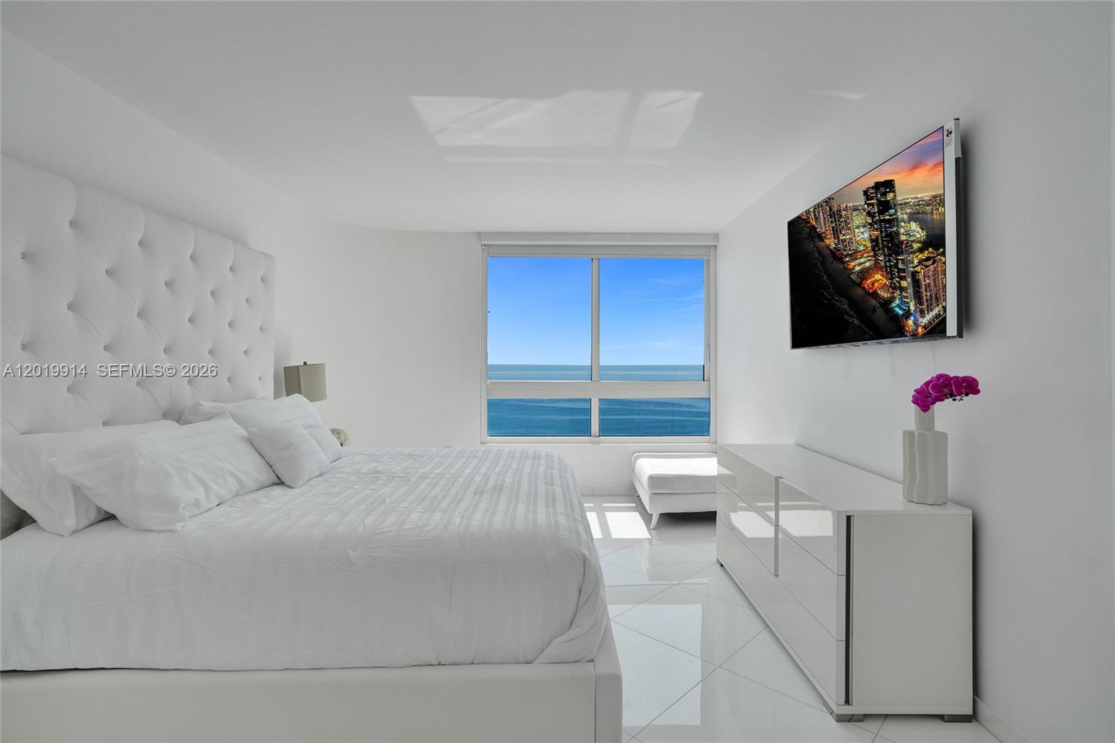 6365 Collins Ave #2403, Miami Beach FL 33141