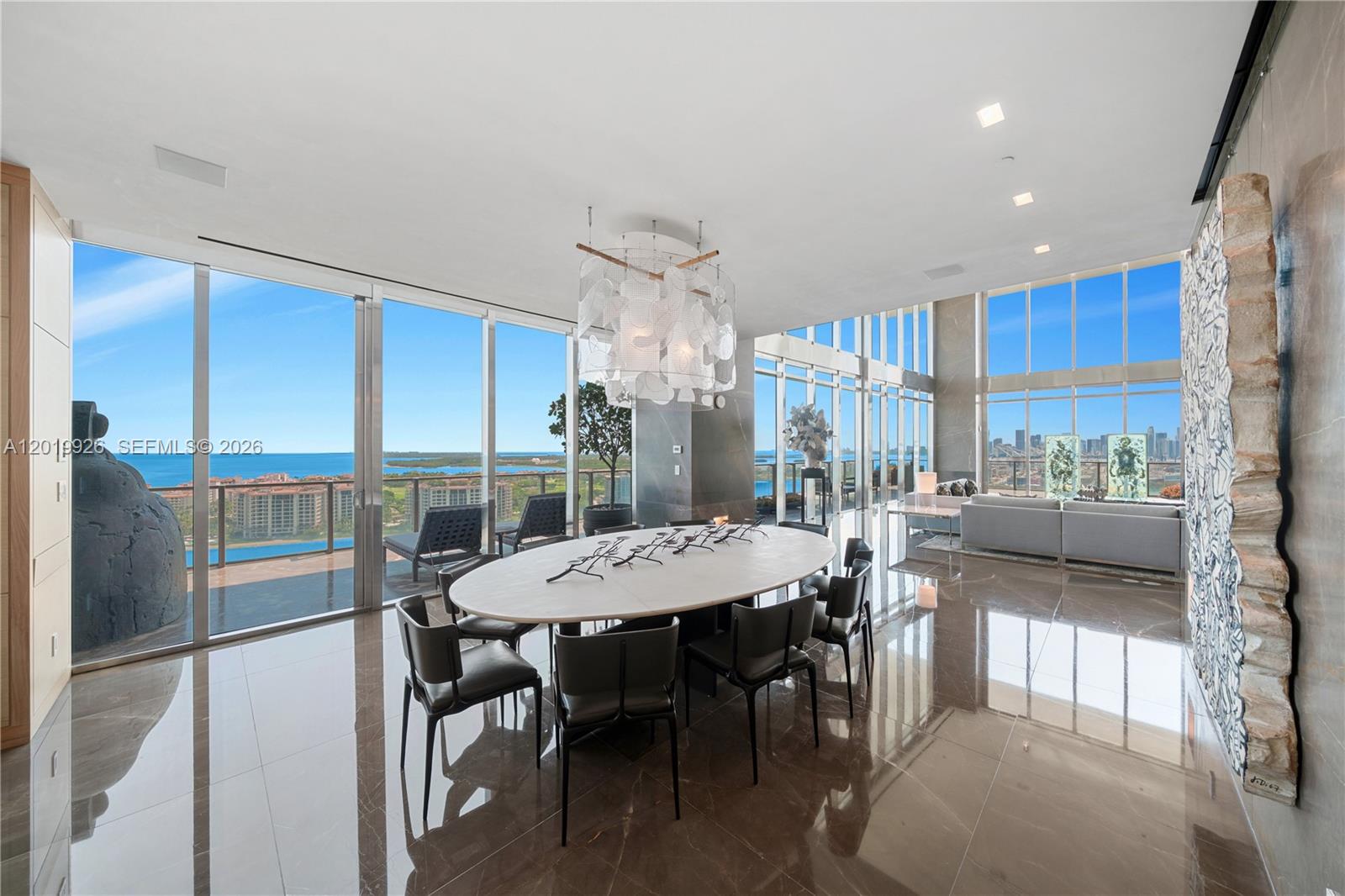 800 S Pointe Dr #Penthouse 2204, Miami Beach FL 33139