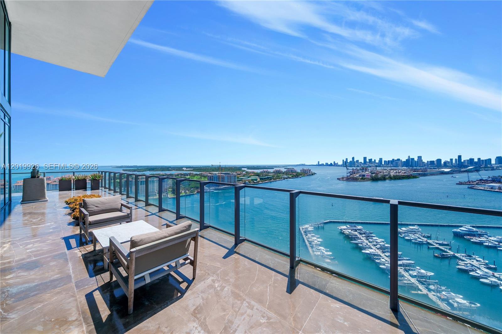 800 S Pointe Dr #Penthouse 2204, Miami Beach FL 33139