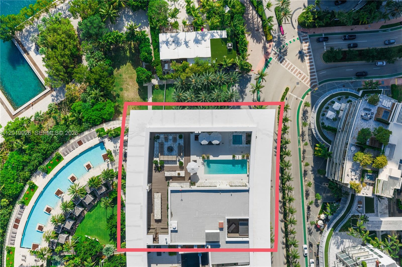 800 S Pointe Dr #Penthouse 2204, Miami Beach FL 33139