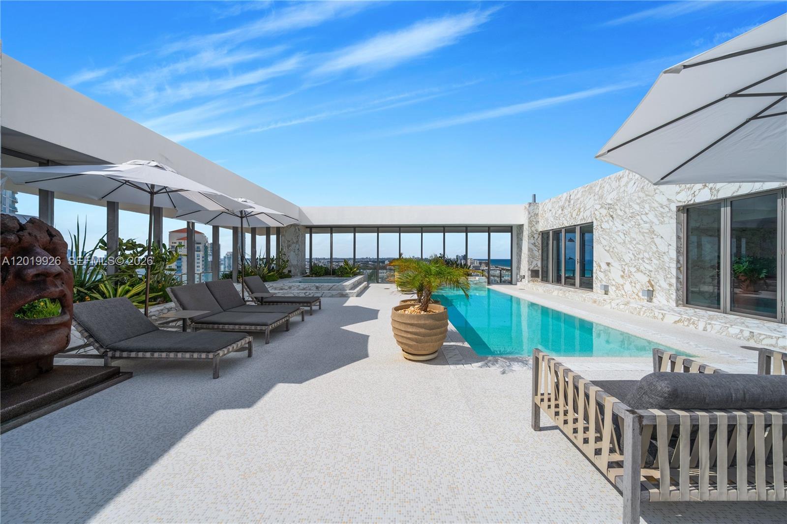 800 S Pointe Dr #Penthouse 2204, Miami Beach FL 33139