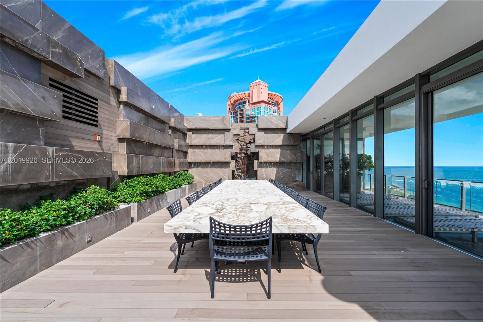 800 S Pointe Dr #Penthouse 2204, Miami Beach FL 33139