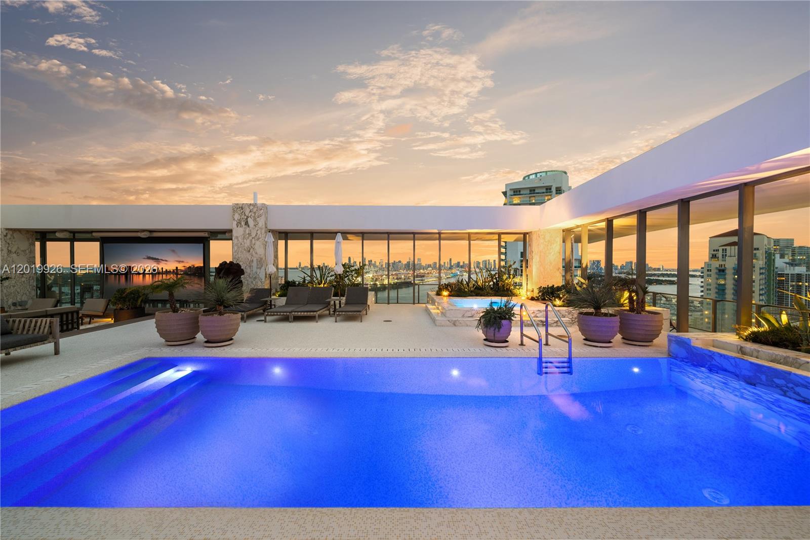 800 S Pointe Dr #Penthouse 2204, Miami Beach FL 33139