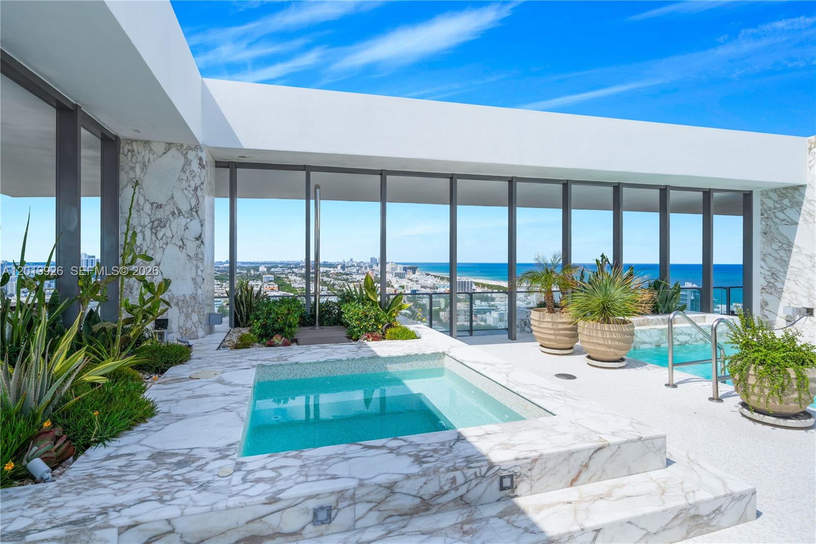 800 S Pointe Dr #Penthouse 2204, Miami Beach FL 33139
